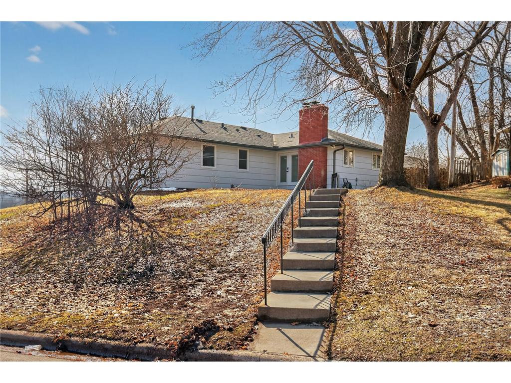 8912 Tretbaugh Drive Bloomington MN 55431 7085325 image4