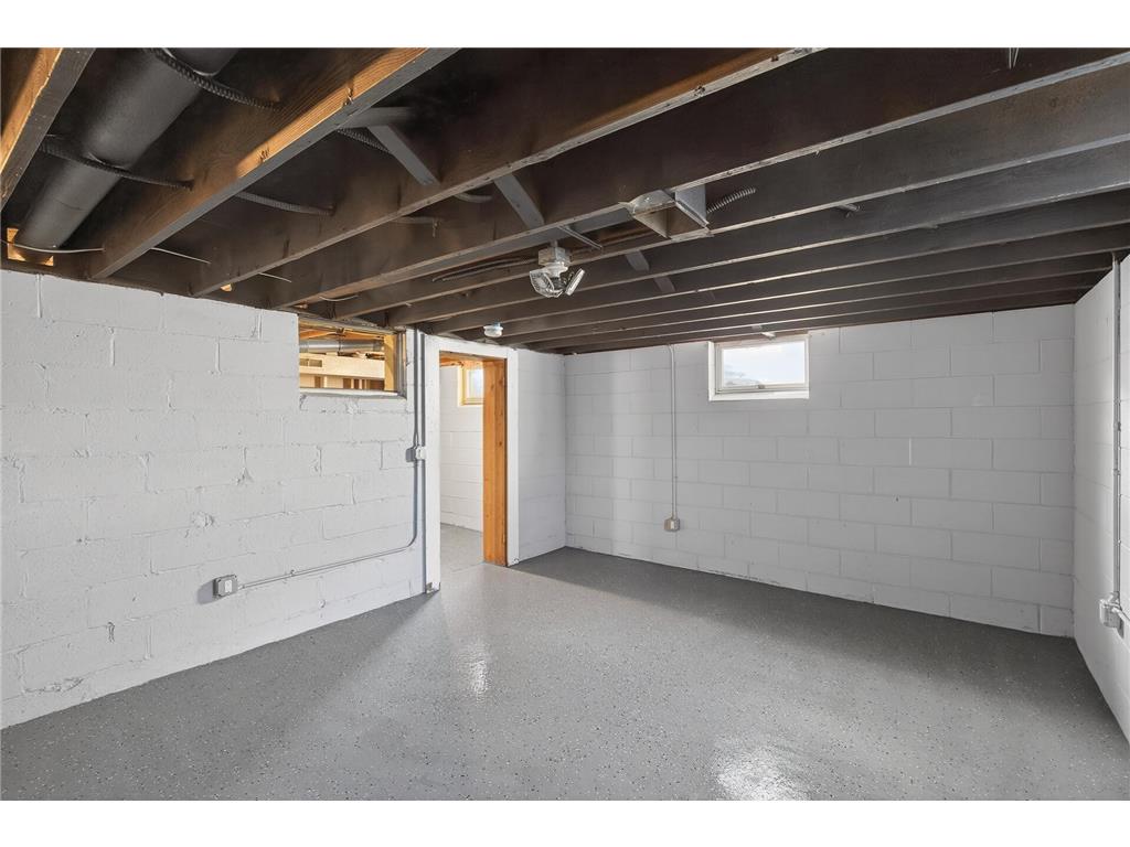 8912 Tretbaugh Drive Bloomington MN 55431 7085325 image44