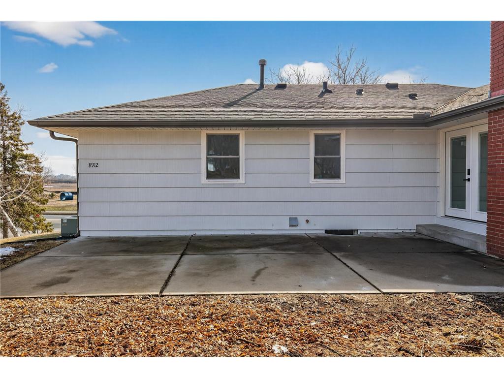 8912 Tretbaugh Drive Bloomington MN 55431 7085325 image50