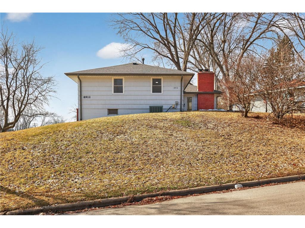 8912 Tretbaugh Drive Bloomington MN 55431 7085325 image52