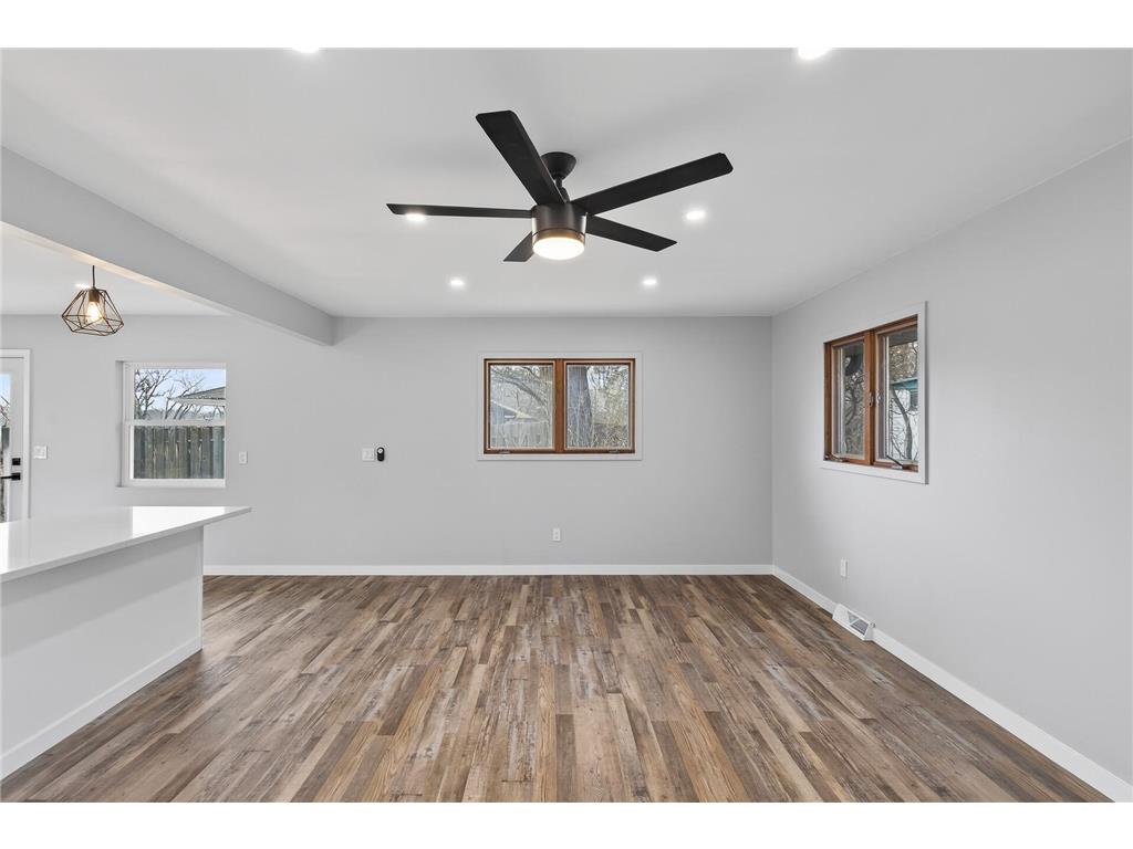 8912 Tretbaugh Drive Bloomington MN 55431 7085325 image9