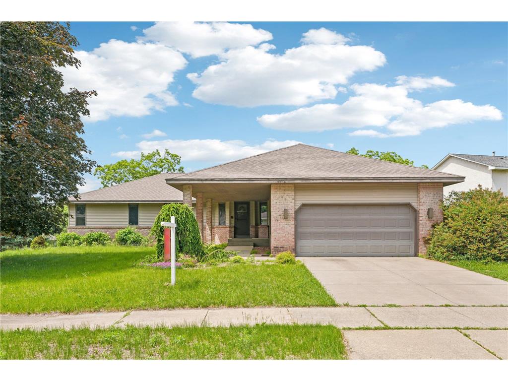 8912 Vincent Place Bloomington MN 55431 7057288 image1