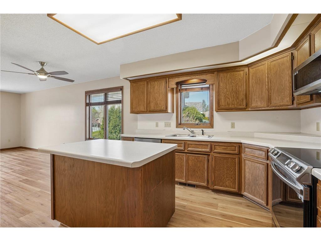 8912 Vincent Place Bloomington MN 55431 7057288 image16