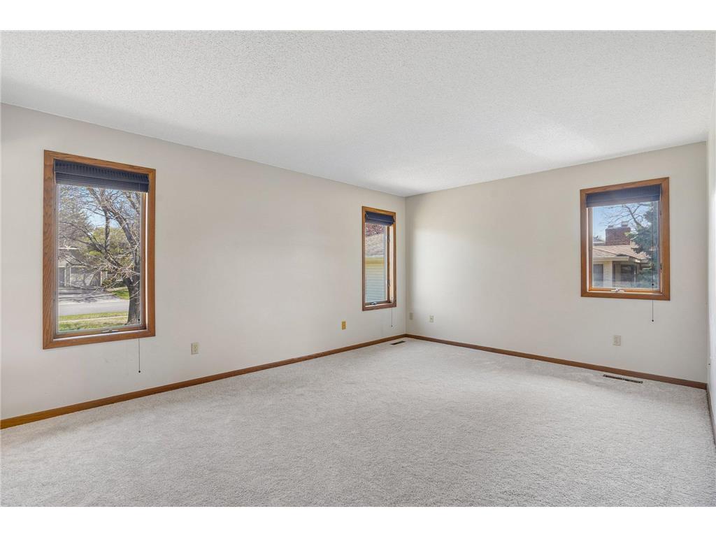 8912 Vincent Place Bloomington MN 55431 7057288 image19