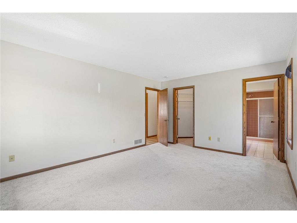 8912 Vincent Place Bloomington MN 55431 7057288 image20