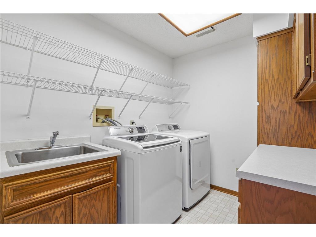 8912 Vincent Place Bloomington MN 55431 7057288 image25