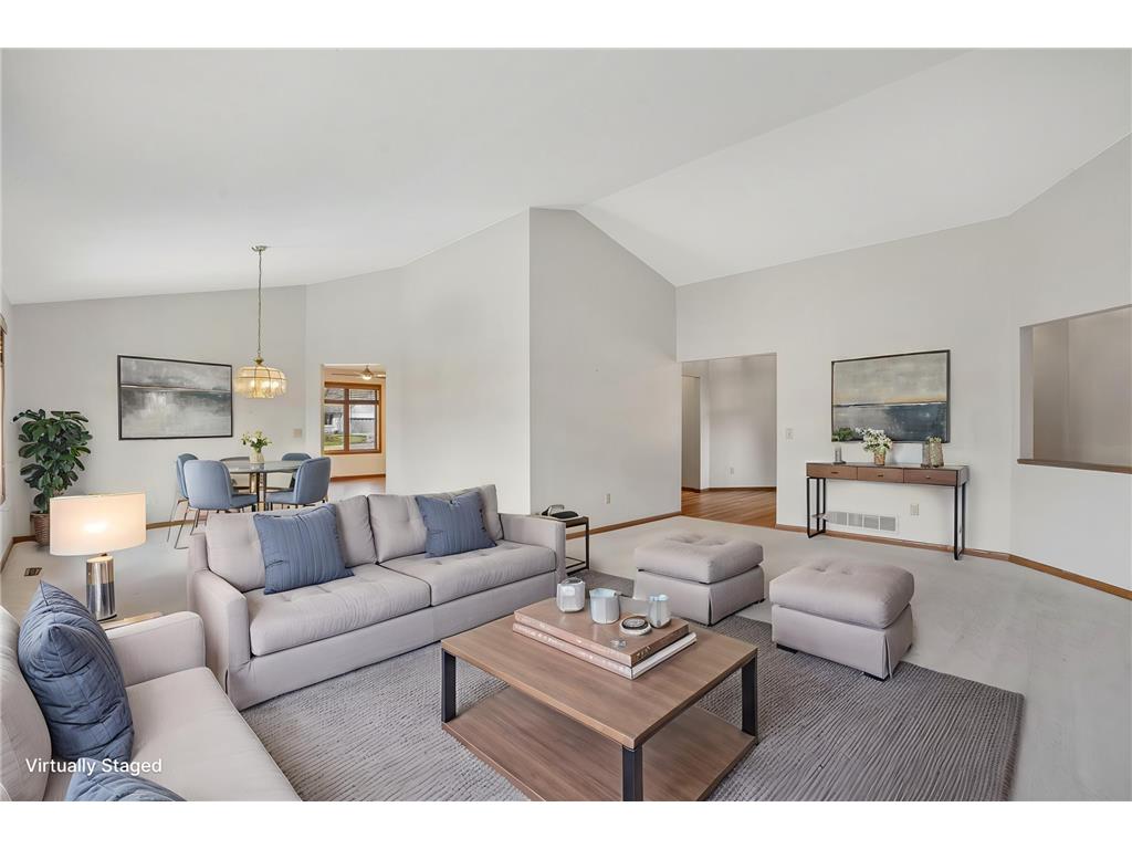 8912 Vincent Place Bloomington MN 55431 7057288 image4