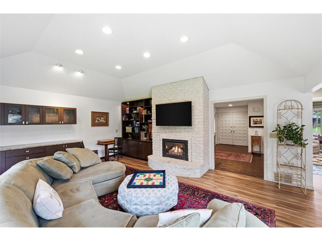8913 S Minnehaha Circle Saint Louis Park MN 55426 - Minnehaha Creek 7106901 image15