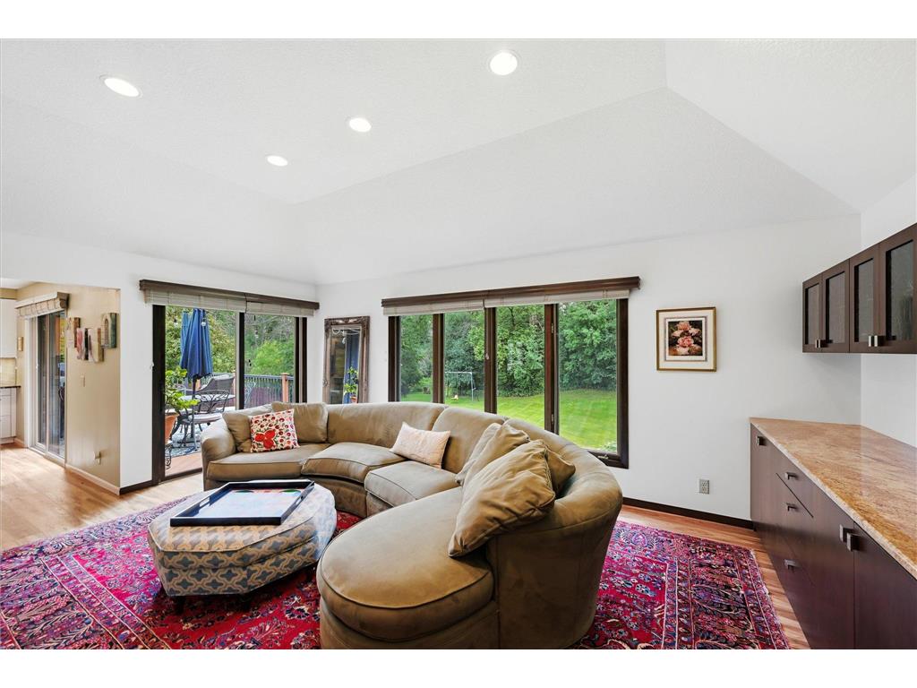 8913 S Minnehaha Circle Saint Louis Park MN 55426 - Minnehaha Creek 7106901 image16