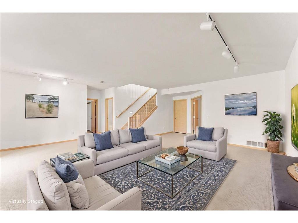 8914 Hilloway Road Eden Prairie MN 55347 7062107 image32