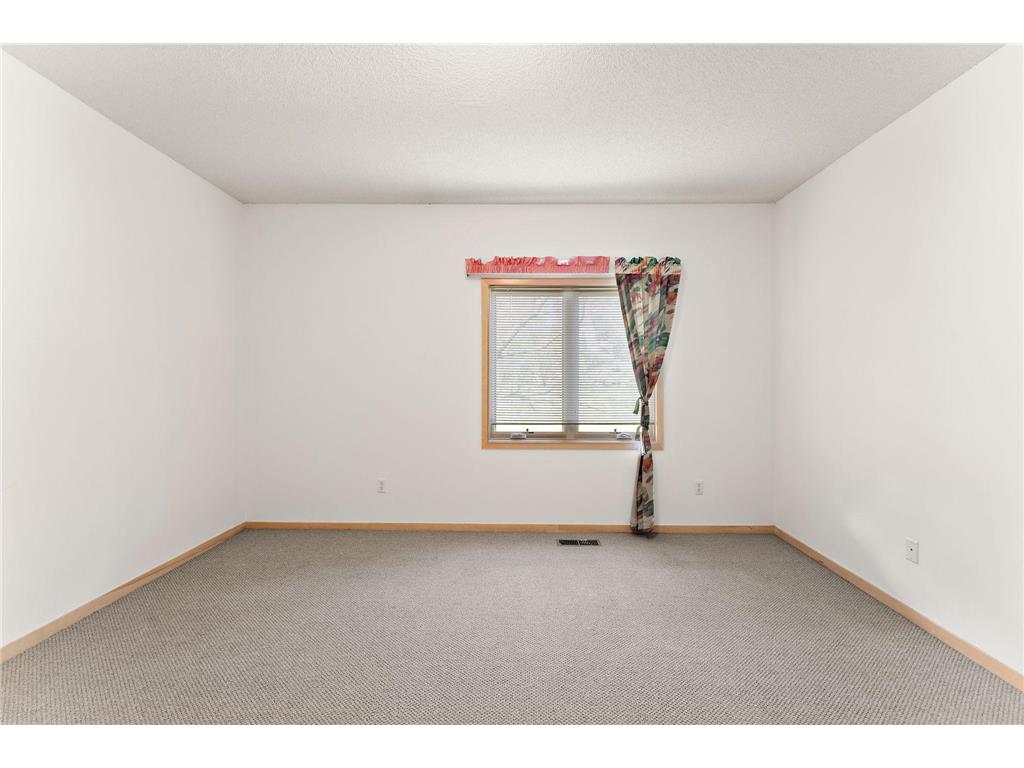 8914 Hilloway Road Eden Prairie MN 55347 7062107 image37