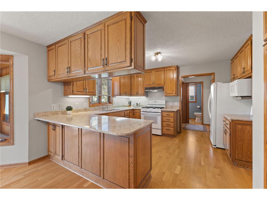 8917 Cambridge Avenue Brooklyn Park MN 55443 7032950 image16