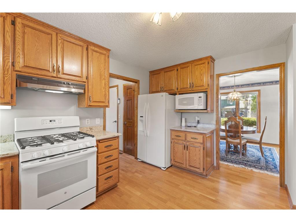 8917 Cambridge Avenue Brooklyn Park MN 55443 7032950 image17