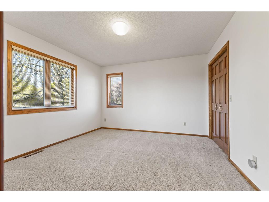 8917 Cambridge Avenue Brooklyn Park MN 55443 7032950 image29