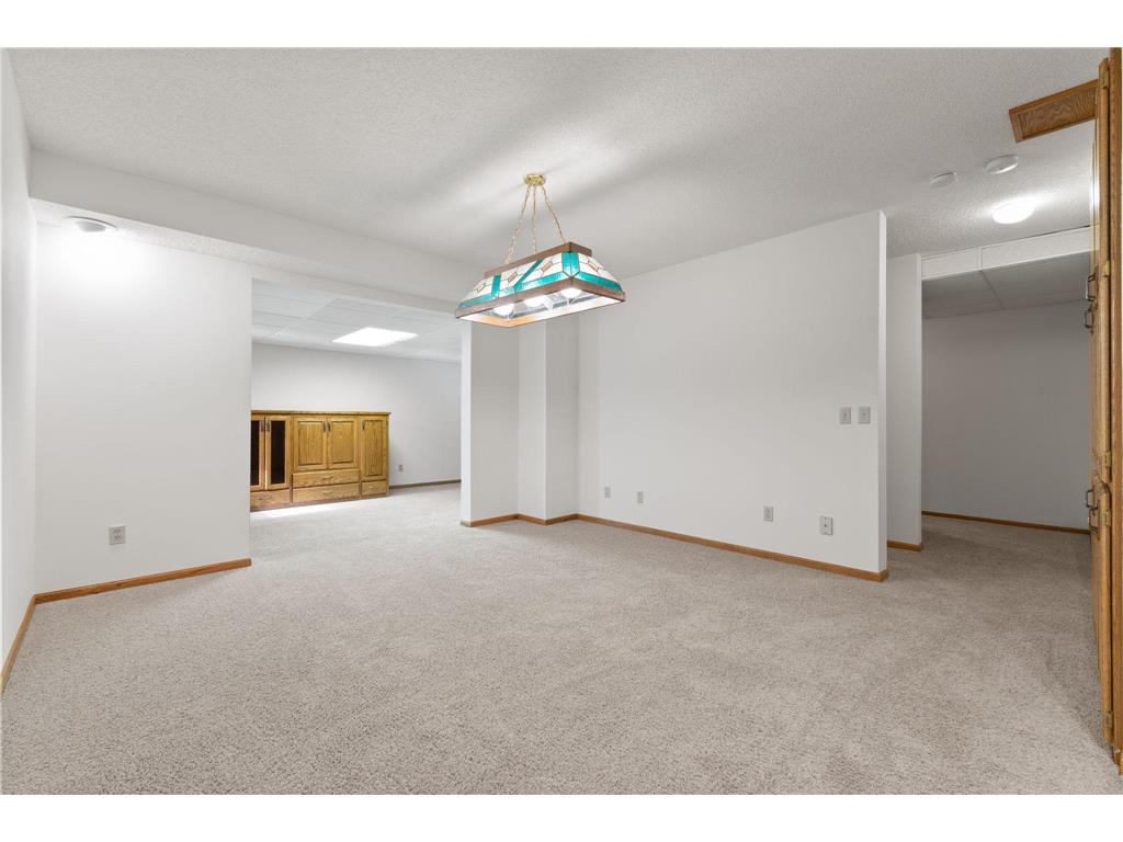 8917 Cambridge Avenue Brooklyn Park MN 55443 7032950 image35