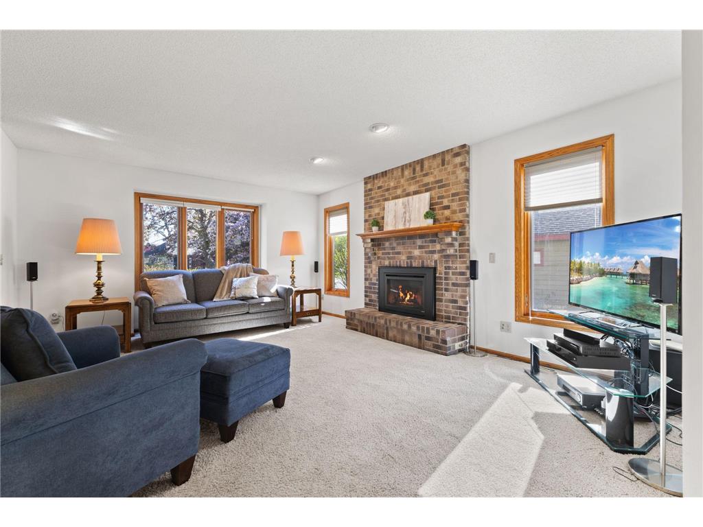 8917 Cambridge Avenue Brooklyn Park MN 55443 7032950 image8