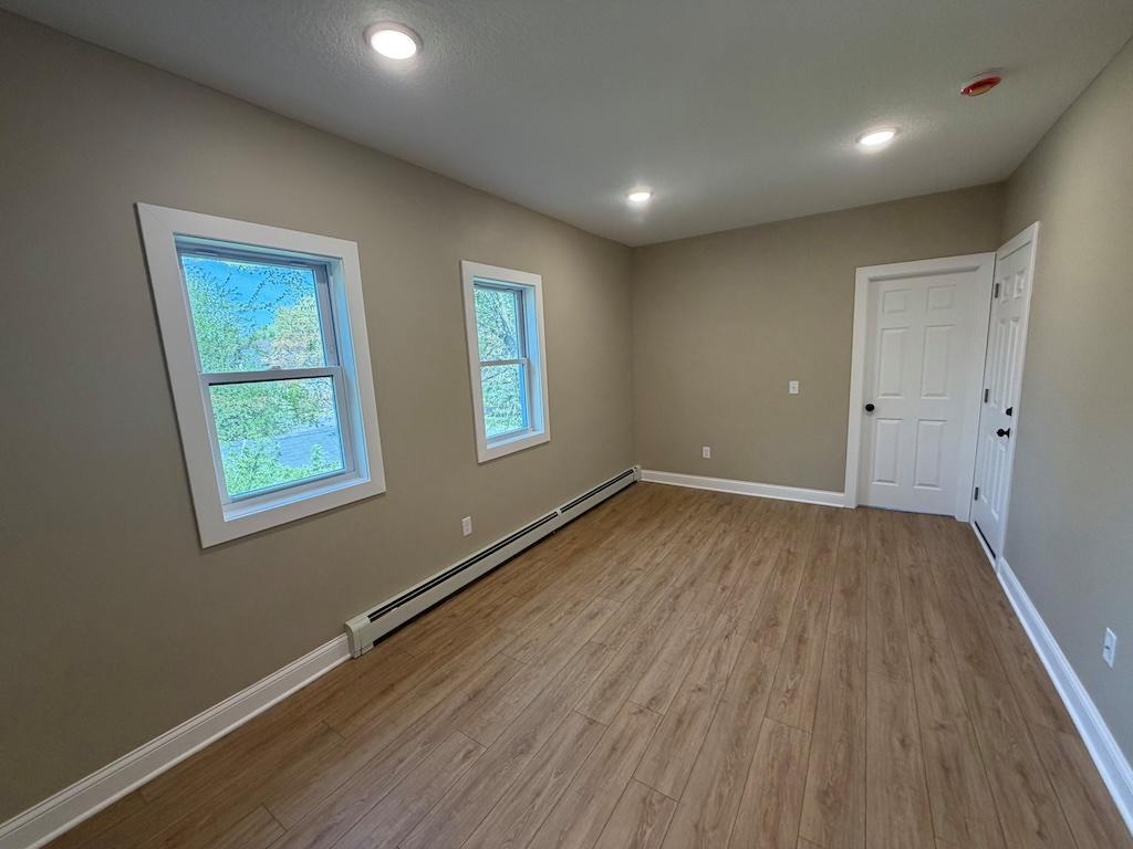 892 4th Street E Saint Paul MN 55106 7075602 image16