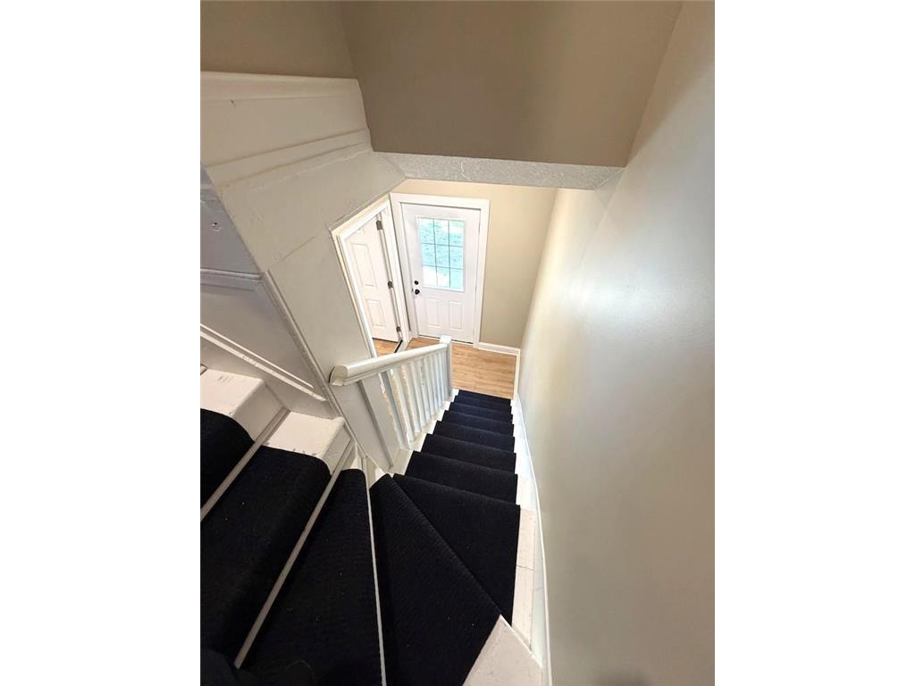 892 4th Street E Saint Paul MN 55106 7075602 image21