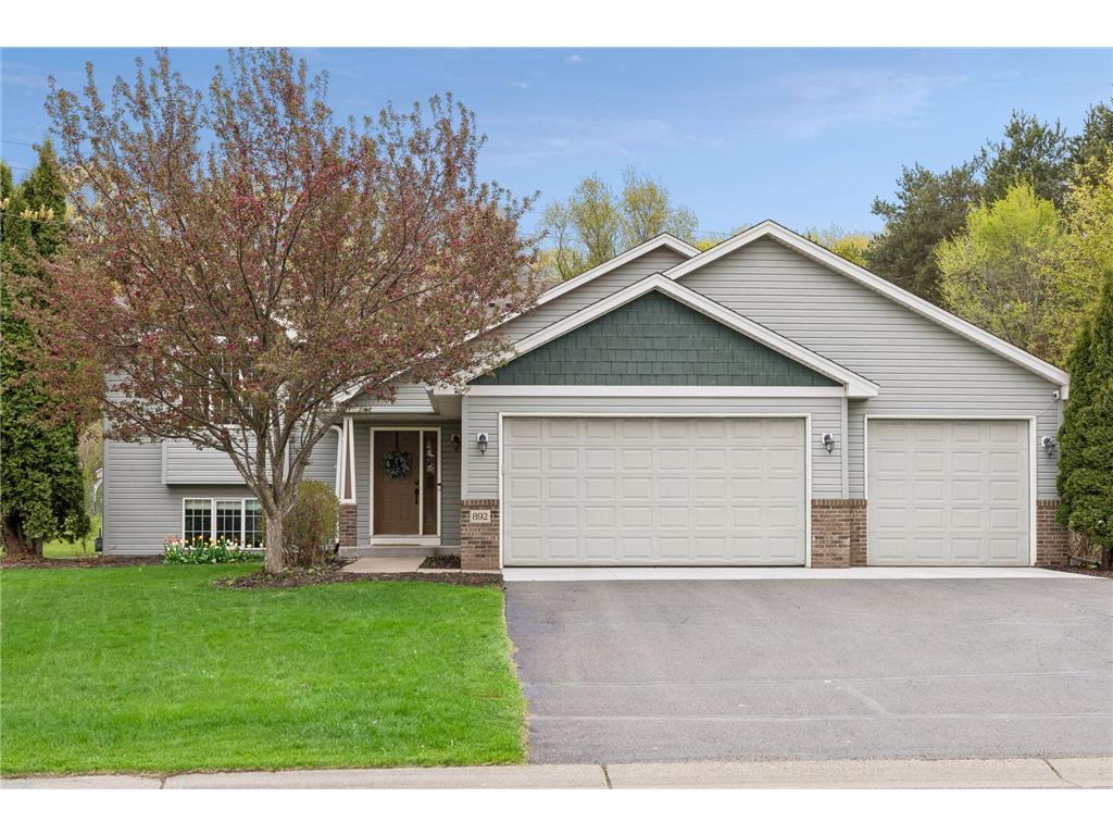 892 Kelly Street Lino Lakes MN 55014 7048582 image1