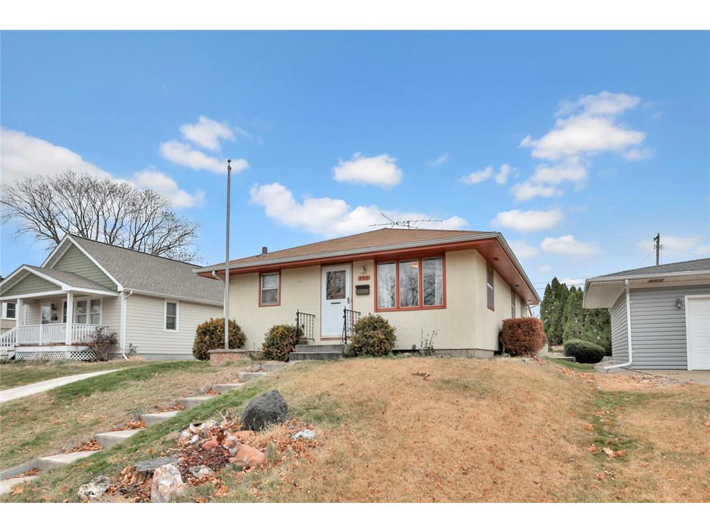 892 Stryker Avenue West Saint Paul MN 55118 6637921 image1