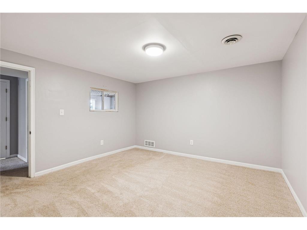 892 Trail 12 Hudson WI 54016 6812757 image32