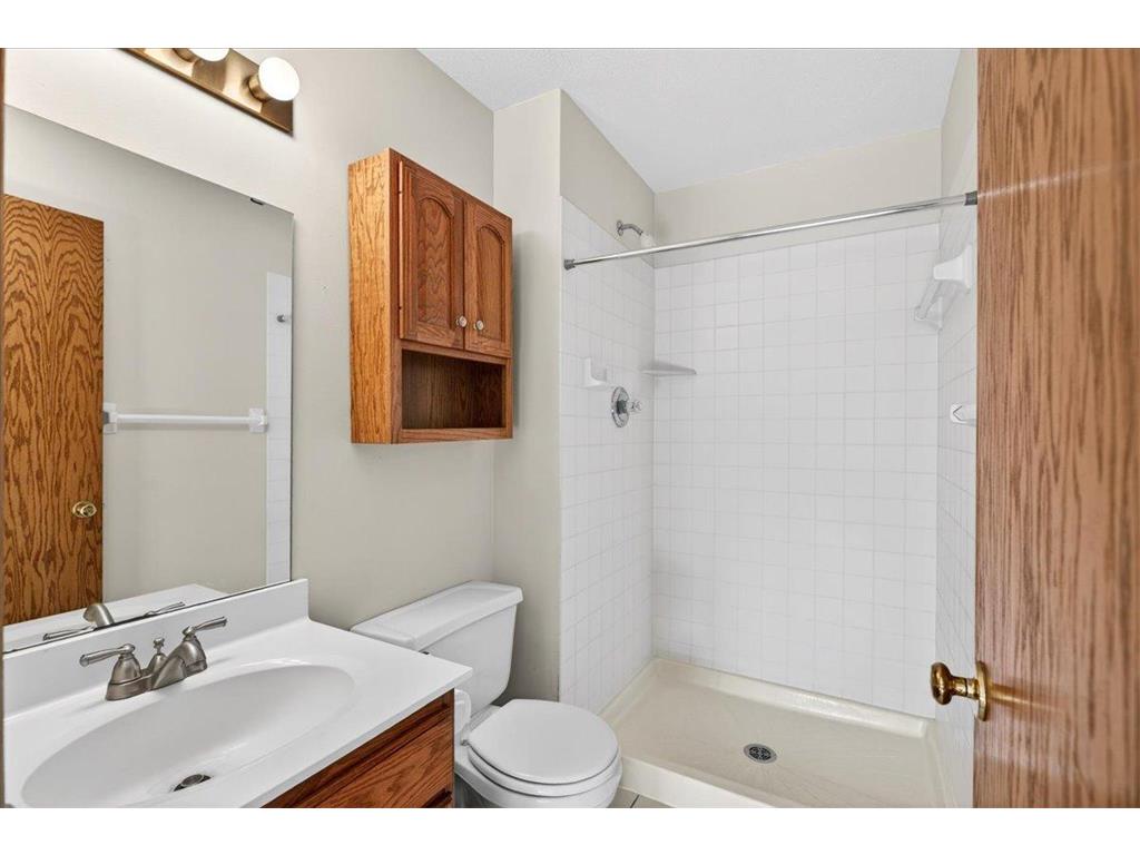 8920 Vickors Crossing Brooklyn Park MN 55443 7040235 image21