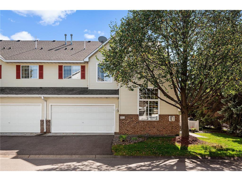 8922 Olive Lane N Maple Grove MN 55311 6612650 image1