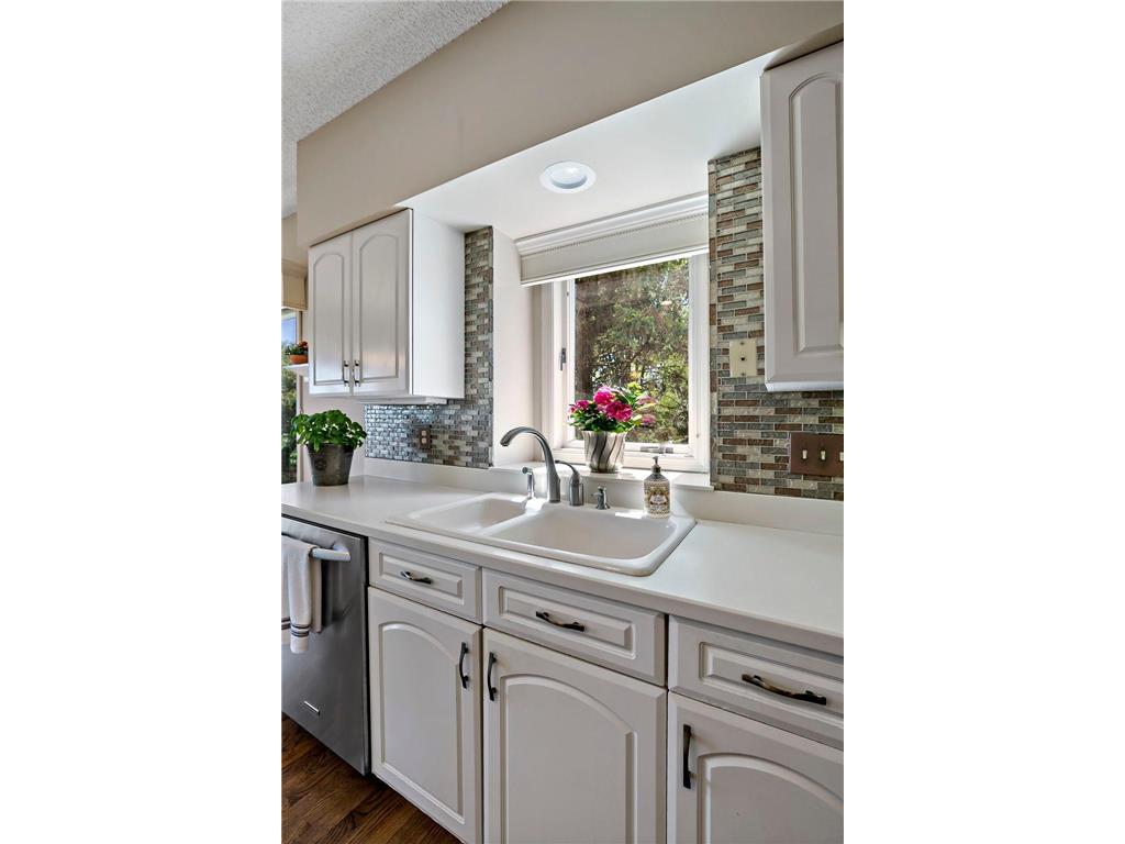 8923 Highland Bay Woodbury MN 55125 7061854 image15