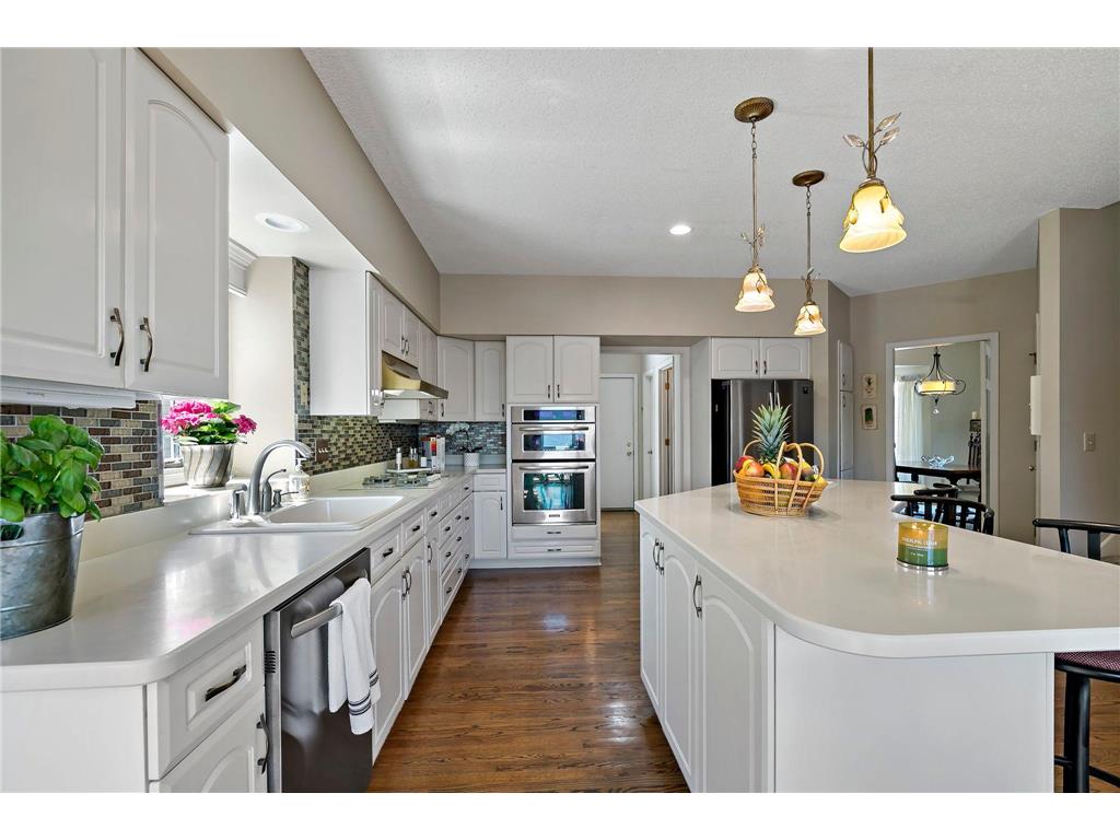 8923 Highland Bay Woodbury MN 55125 7061854 image4