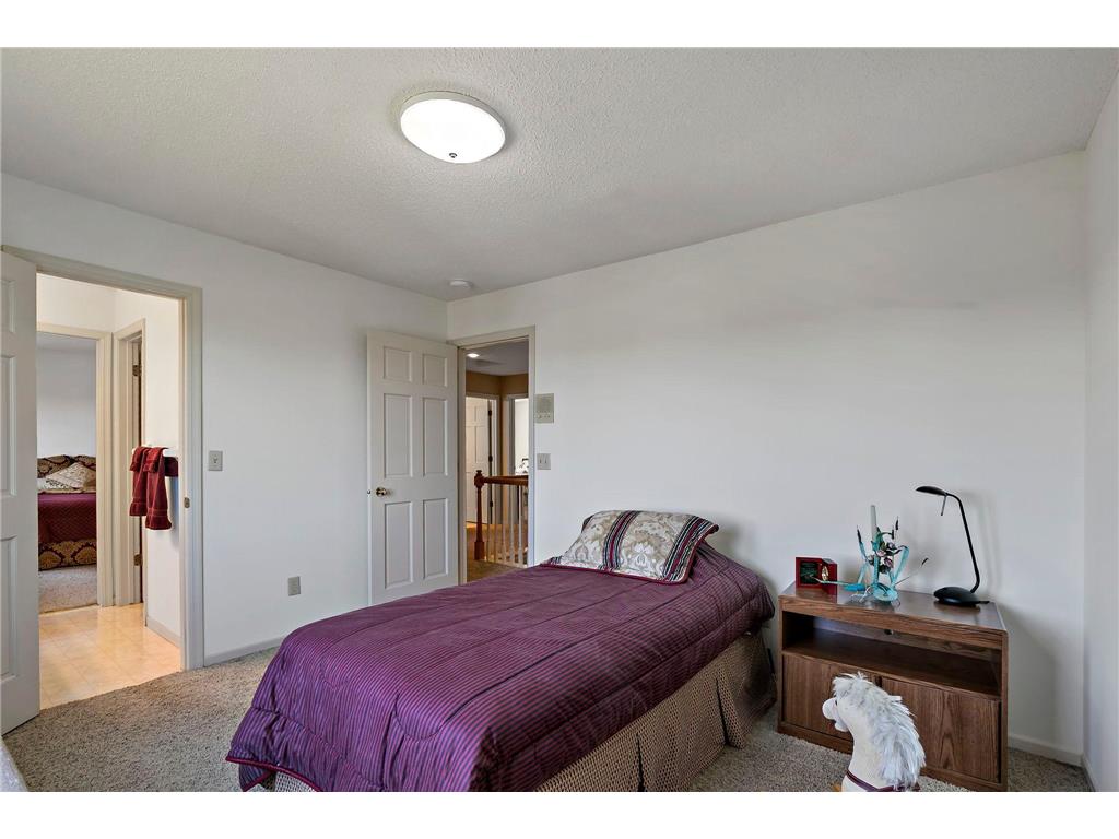 8923 Highland Bay Woodbury MN 55125 7061854 image43