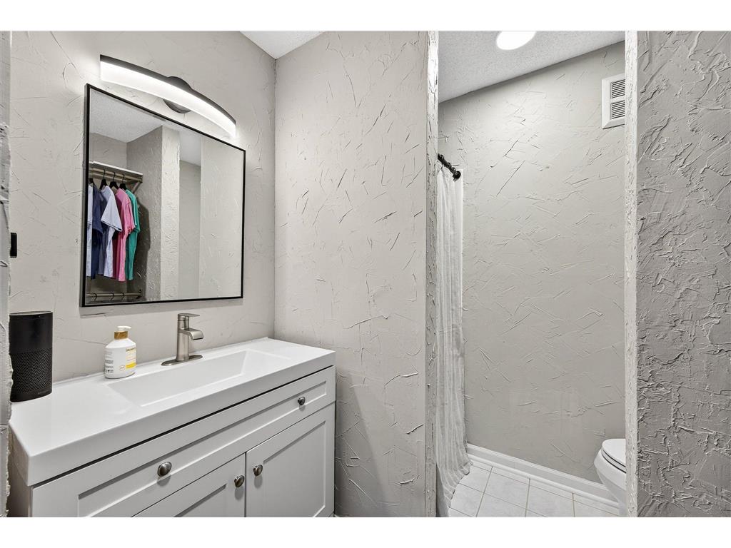 8928 Neill Lake Road #104 Eden Prairie MN 55347 6815638 image18