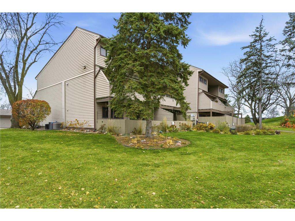 8928 Neill Lake Road #104 Eden Prairie MN 55347 6815638 image29