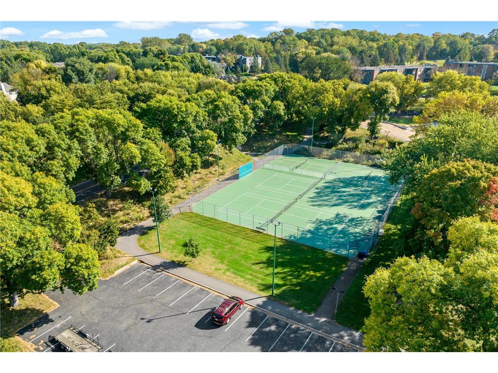 8928 Neill Lake Road #105 Eden Prairie MN 55347 6672656 image12