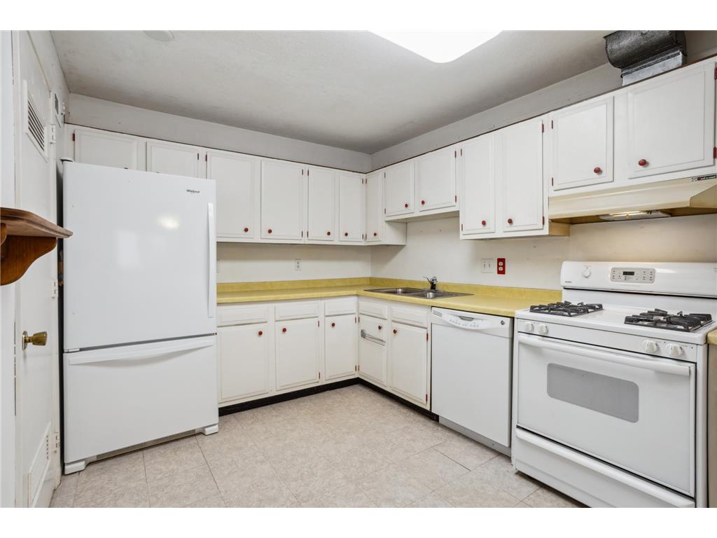 8928 Neill Lake Road #105 Eden Prairie MN 55347 6672656 image5