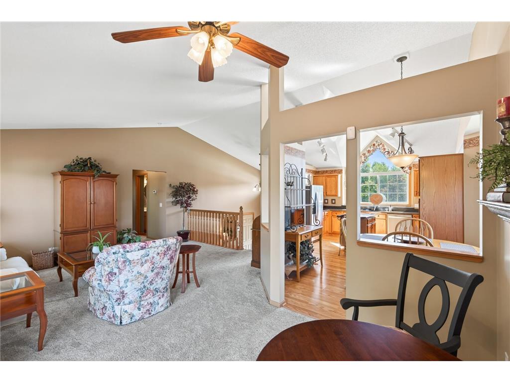 893 Marnie Circle S Maplewood MN 55119 7098107 image10
