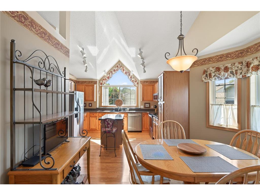 893 Marnie Circle S Maplewood MN 55119 7098107 image12