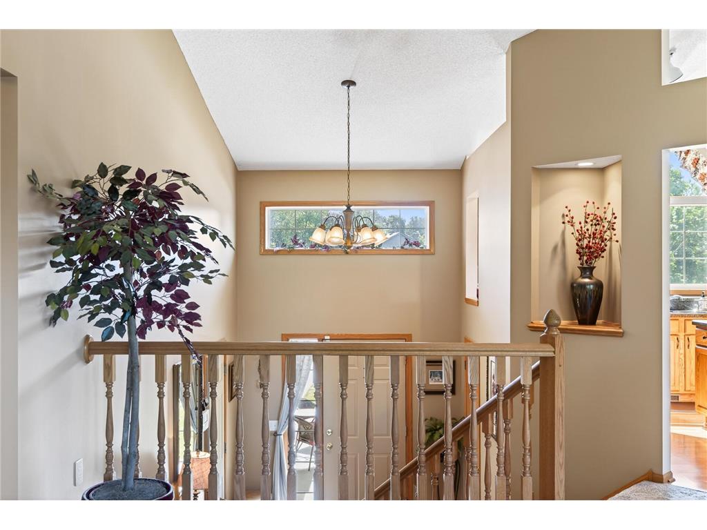 893 Marnie Circle S Maplewood MN 55119 7098107 image17