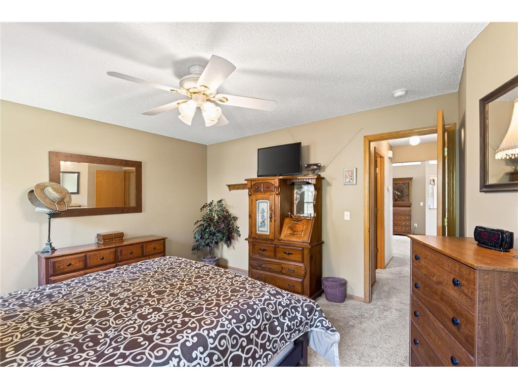 893 Marnie Circle S Maplewood MN 55119 7098107 image25