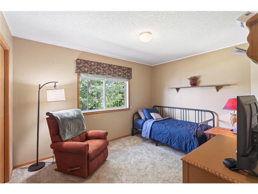 893 Marnie Circle S Maplewood MN 55119 7098107 image27