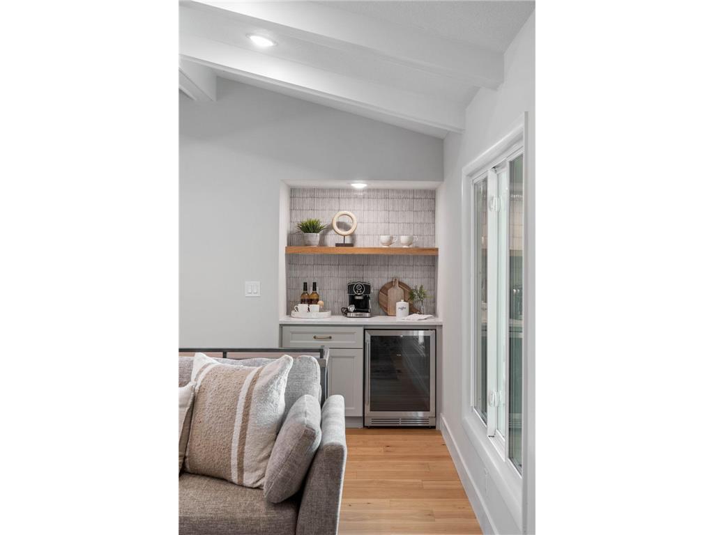 8930 N Minnehaha Circle Saint Louis Park MN 55426 7100992 image10