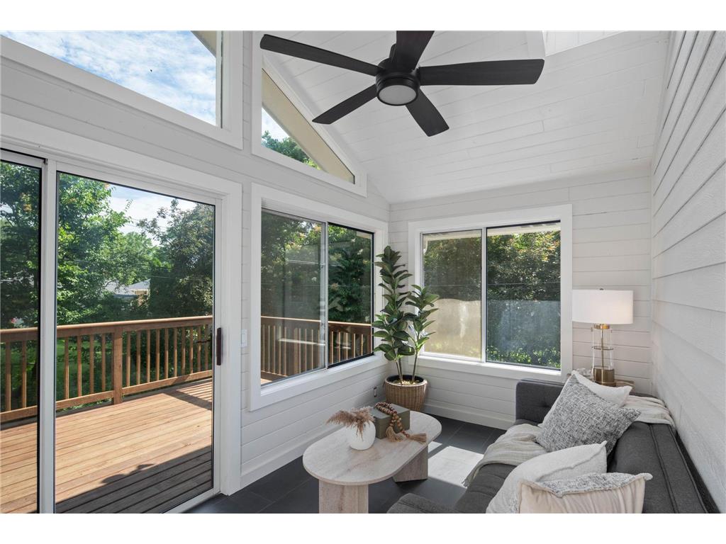 8930 N Minnehaha Circle Saint Louis Park MN 55426 7100992 image11