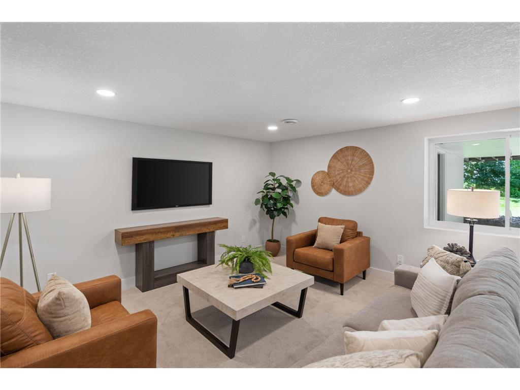 8930 N Minnehaha Circle Saint Louis Park MN 55426 7100992 image19