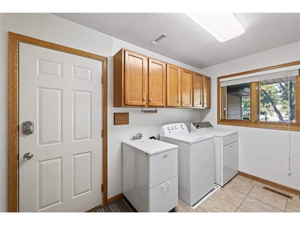 8931 Ashley Terrace Brooklyn Park MN 55443 6779253 image15