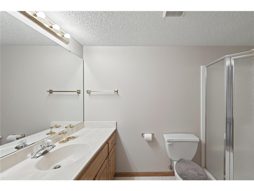 8931 Ashley Terrace Brooklyn Park MN 55443 6779253 image26