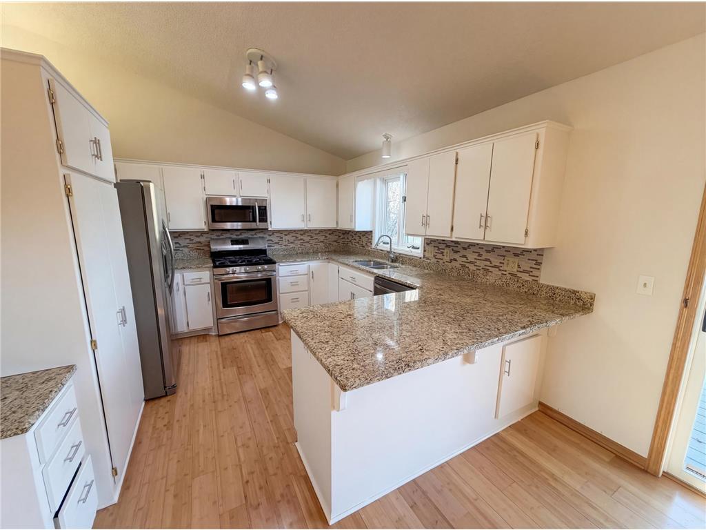 8932 Prestwick Circle N Brooklyn Park MN 55443 7051341 image2
