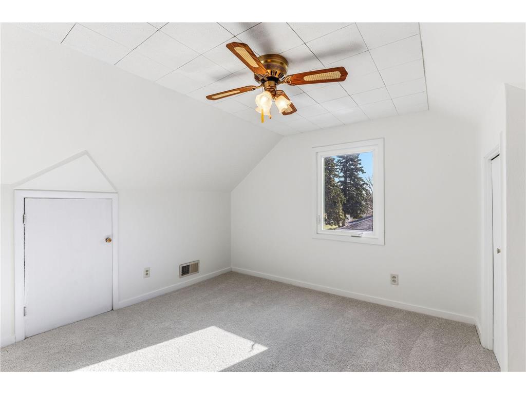 8933 Wally Drive Golden Valley MN 55427 7086952 image17