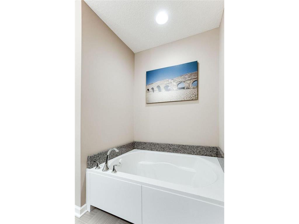 8934 SW Village Loop Chanhassen MN 55317 7063792 image29