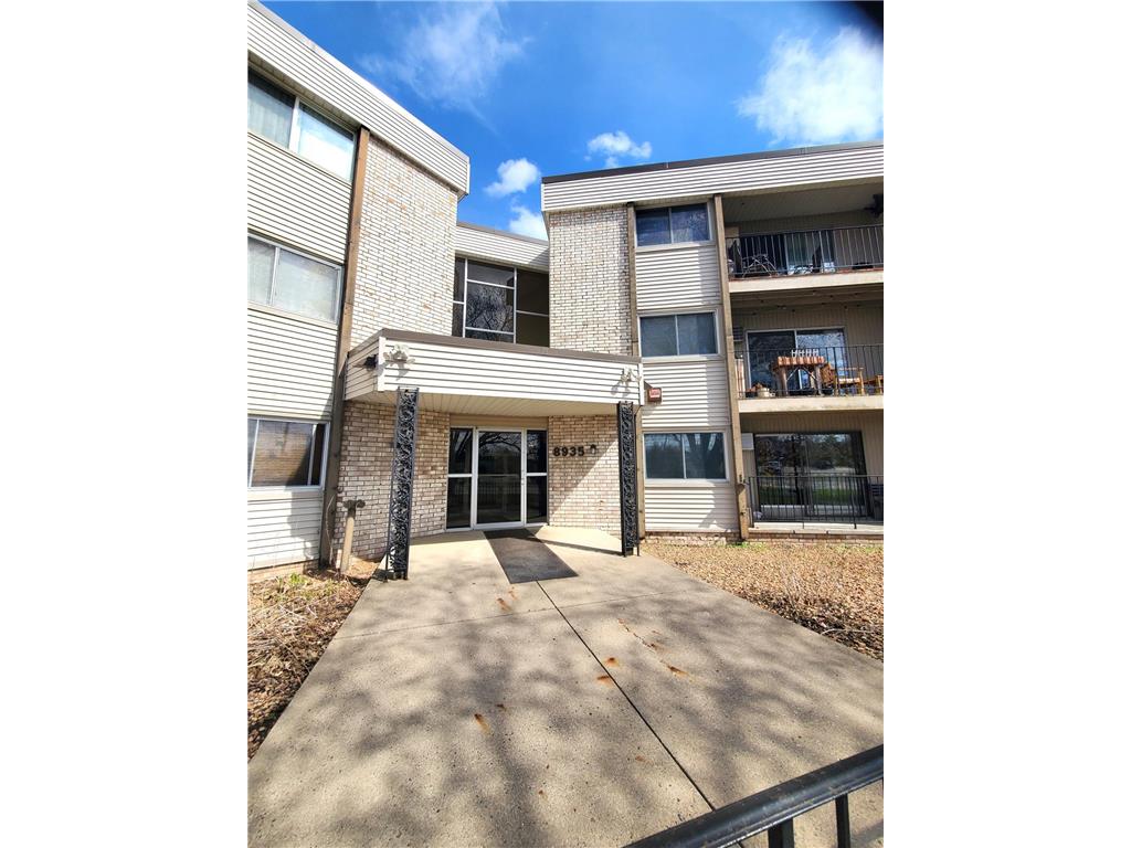 8935 Old Cedar Avenue S #113 Bloomington MN 55425 7028335 image2