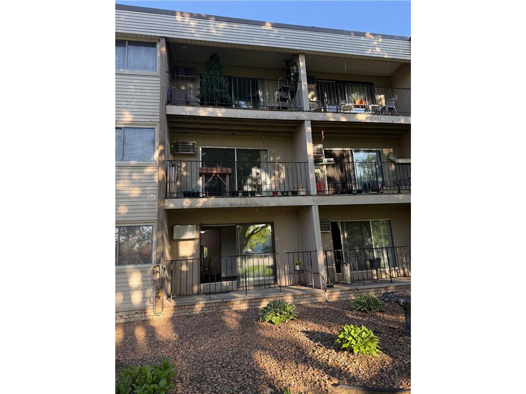 8935 Old Cedar Avenue S #113 Bloomington MN 55425 7086603 image1