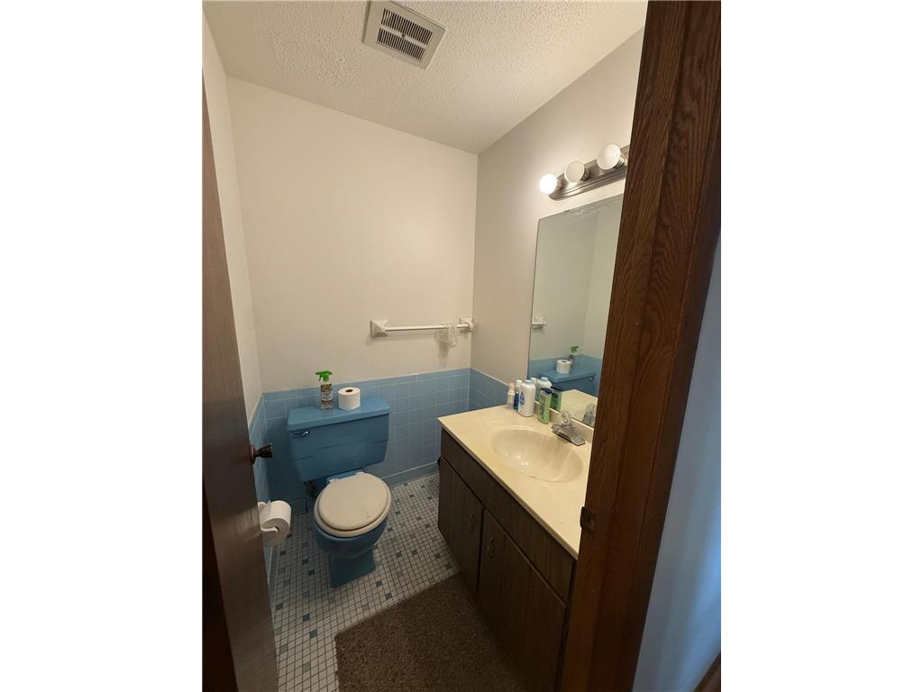 8935 Old Cedar Avenue S #211 Bloomington MN 55425 6752641 image5